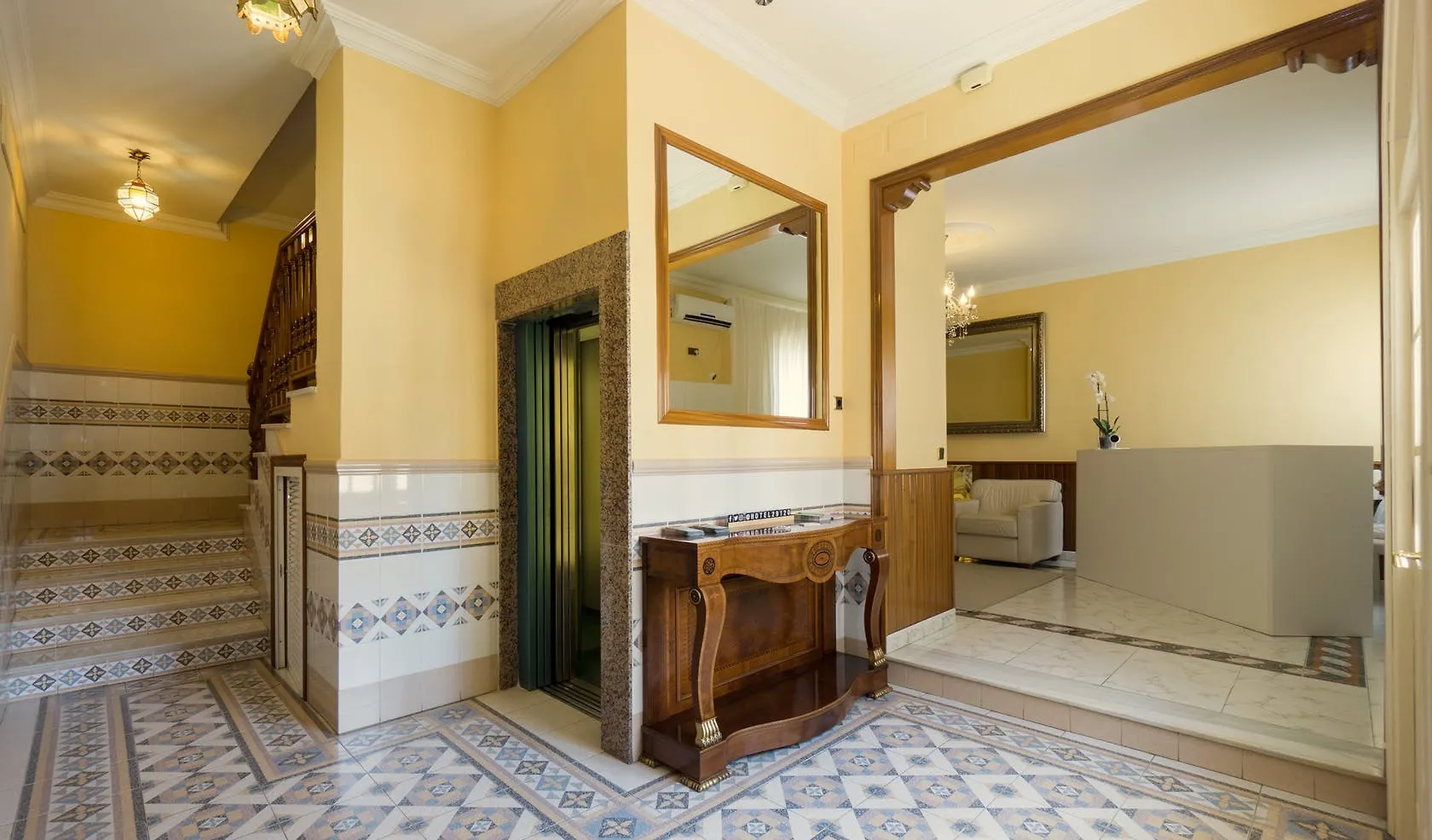 La Palmera Aparthotel Alhaurin el Grande
